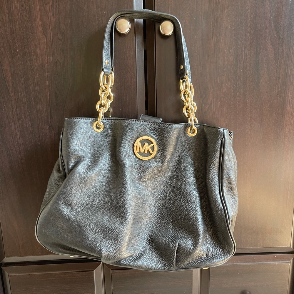 Michael Kors black leather purse